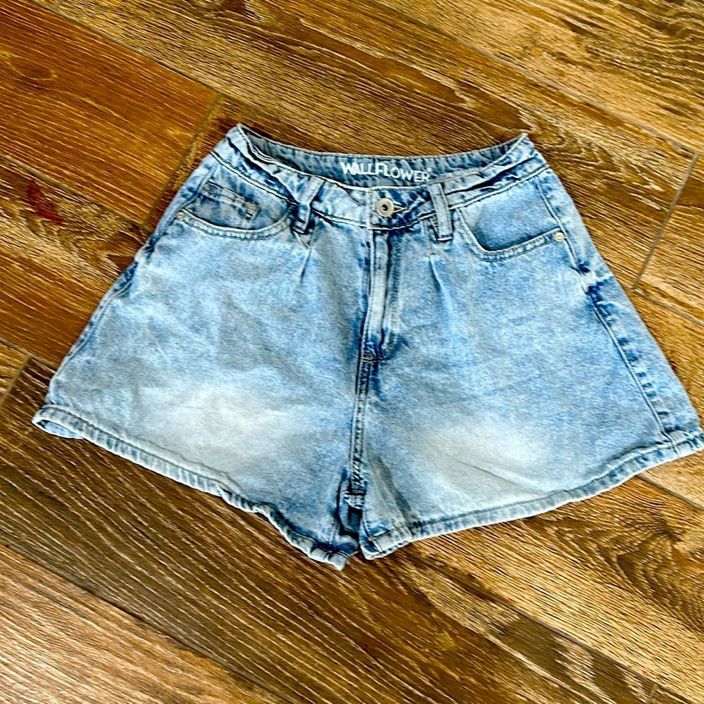 Wallflower Denim Shorts Size 0